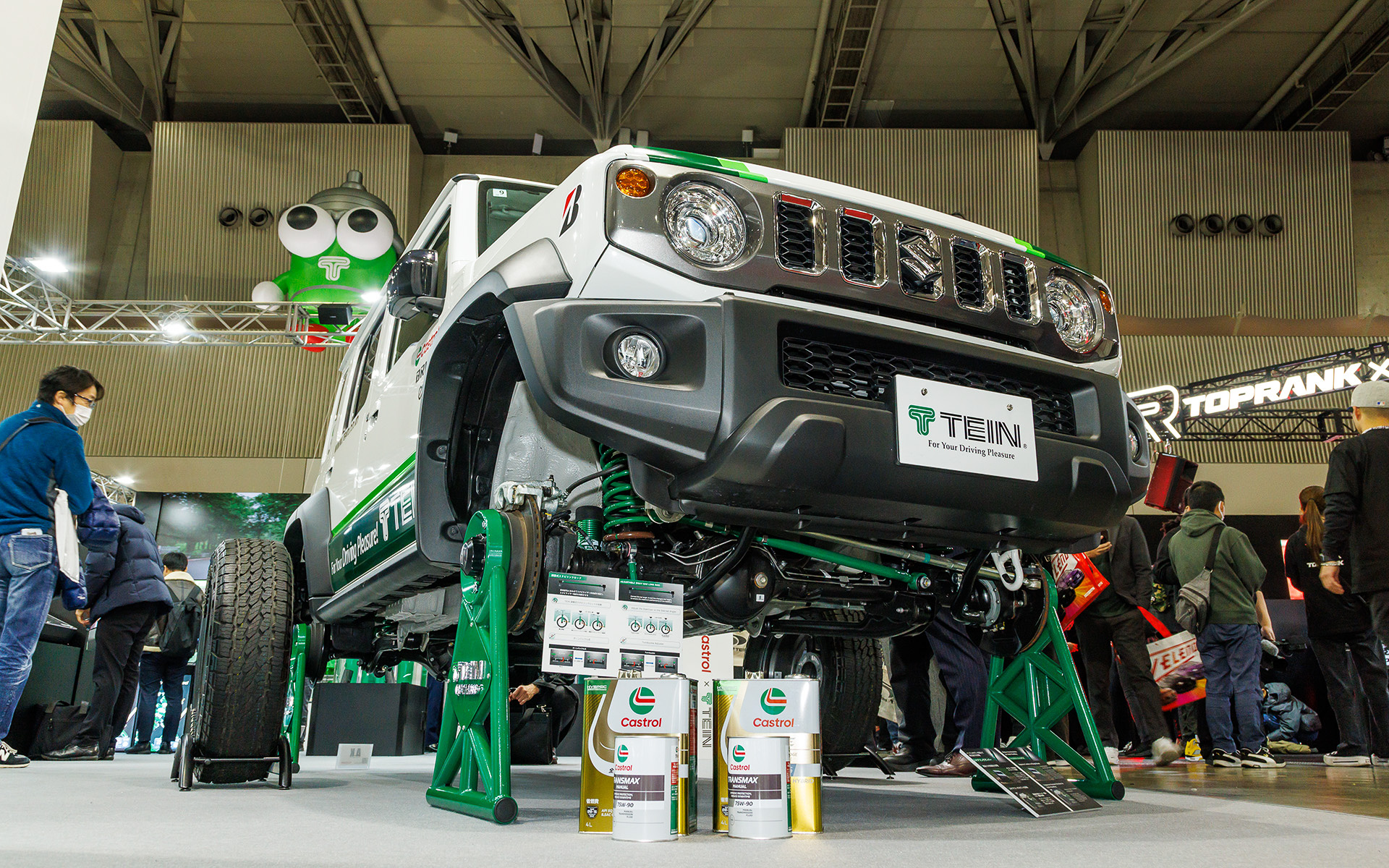 テイン、「4×4ダンパーグラベル2」装着とともに足まわりの細部に手が加えられたジムニーノマド展示中