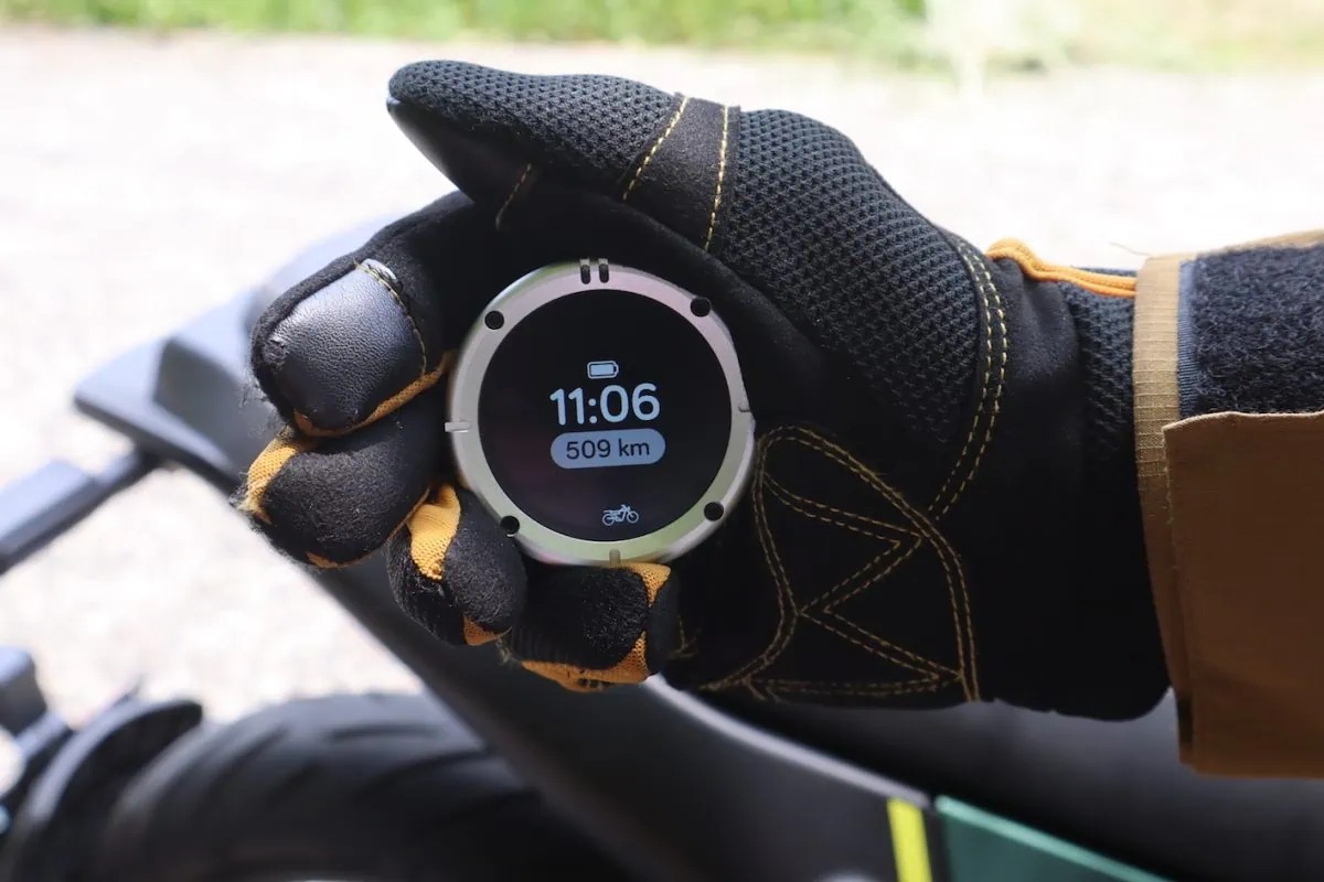 【バイクナビの決定版】スマホのストレスはもう不要！ハンドル周りスッキリな新型ナビ「BeeLine Moto Ⅱ」をガチレビュー