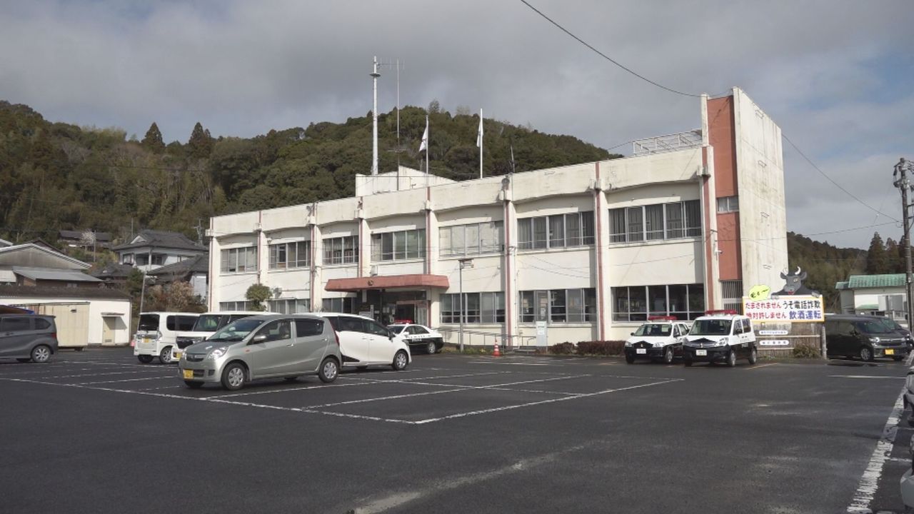 22歳死亡 発見時豚が覆いかぶさる