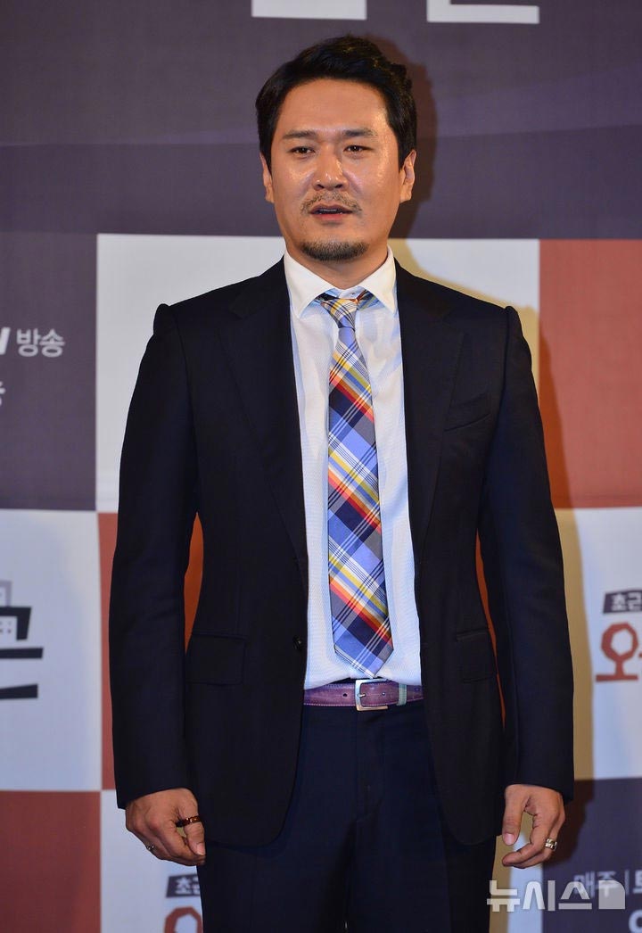 人気歌手JKキム・ドンウク、李在明大統領の外交デビュー戦を「外交惨事」と痛烈批判 G7サミット