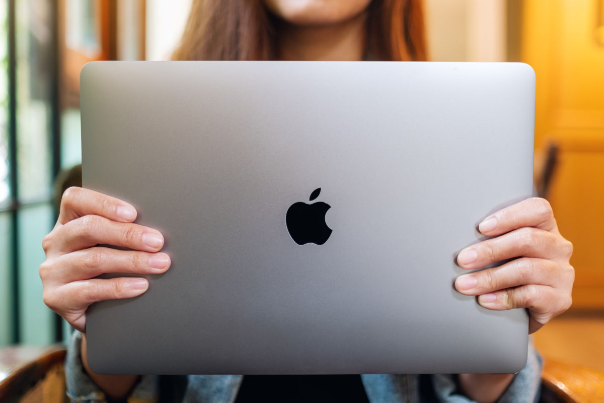 アップルはなぜ値上げしたのか？ メモリー価格はどこへ向かうか──投資家が検討すべき点