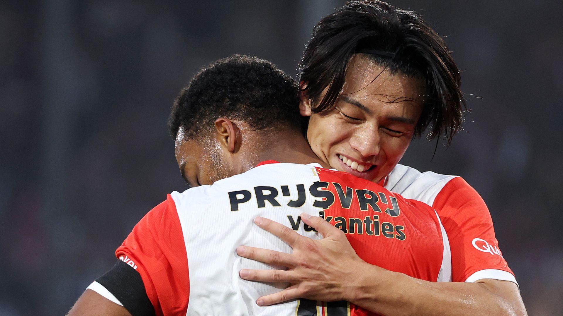上田綺世が圧巻の2発＆退場誘発！リーグ開幕3試合で4ゴール、絶好調で日本代表合流へ…フェイエノールトは3連勝