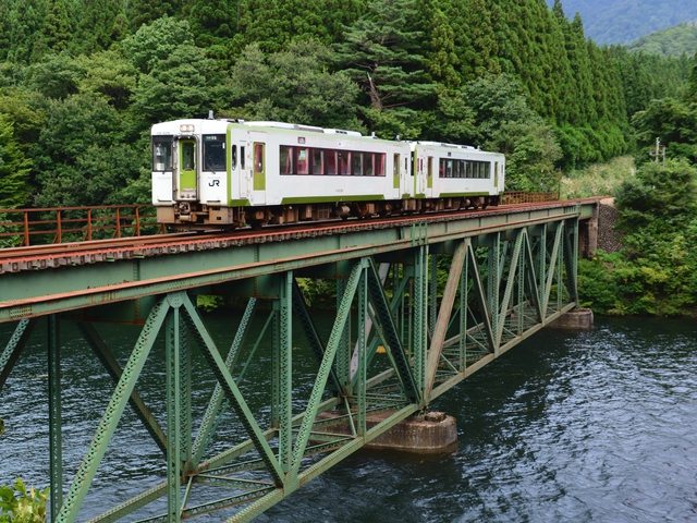 米坂線、山形県側もBRT・バス転換を検討へ。JRに実証運行求める