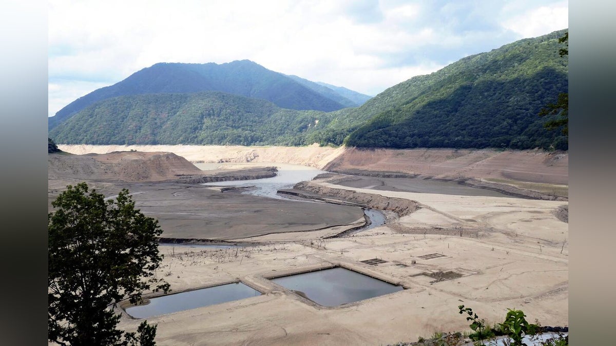 ダム水不足「ゼロ」寸前 庄川渇水で放流限界に 遊覧船運航見合わせも･･･観光客の減少「心配」