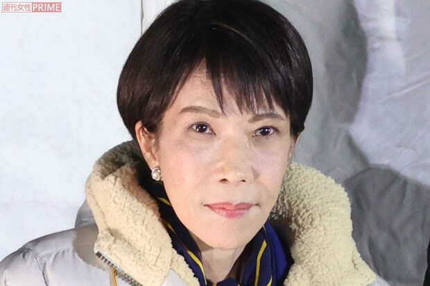 《結局、誰に手を振っている？》高市首相の“エアお手振り動画”で露呈した広報費の“お粗末な使い方”…世界的美術家も呆れ（週刊女性PRIME）
