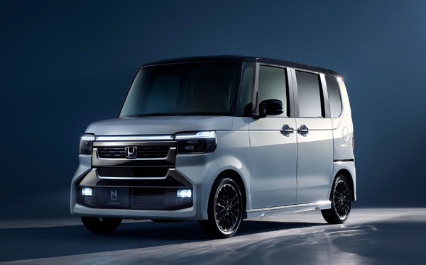 ホンダ『N-BOX』改良新型、「CUSTOM」が表情一新…6月22日から先行予約