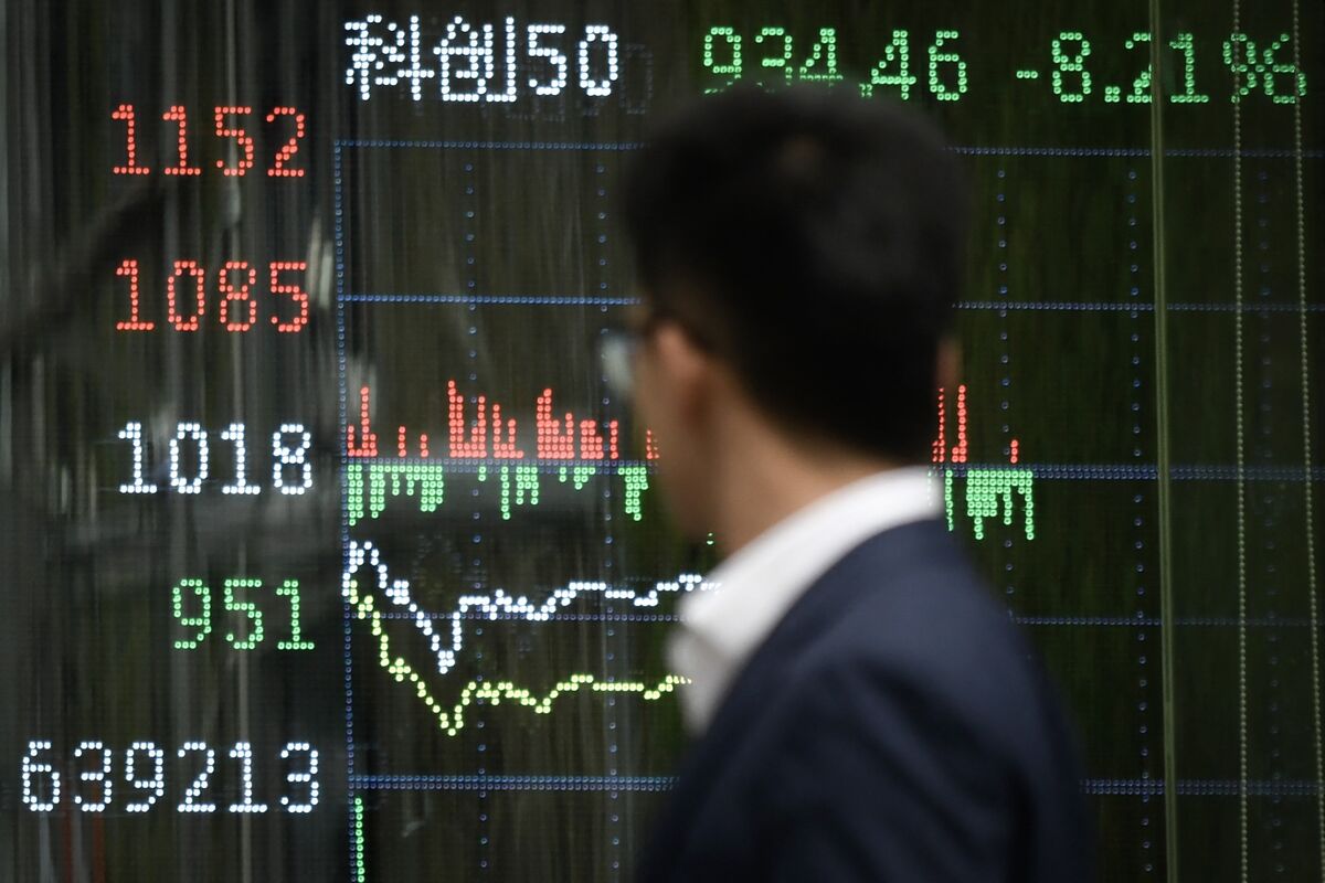 中国株が午後に急落、２日目の対米通商協議巡る臆測に反応か