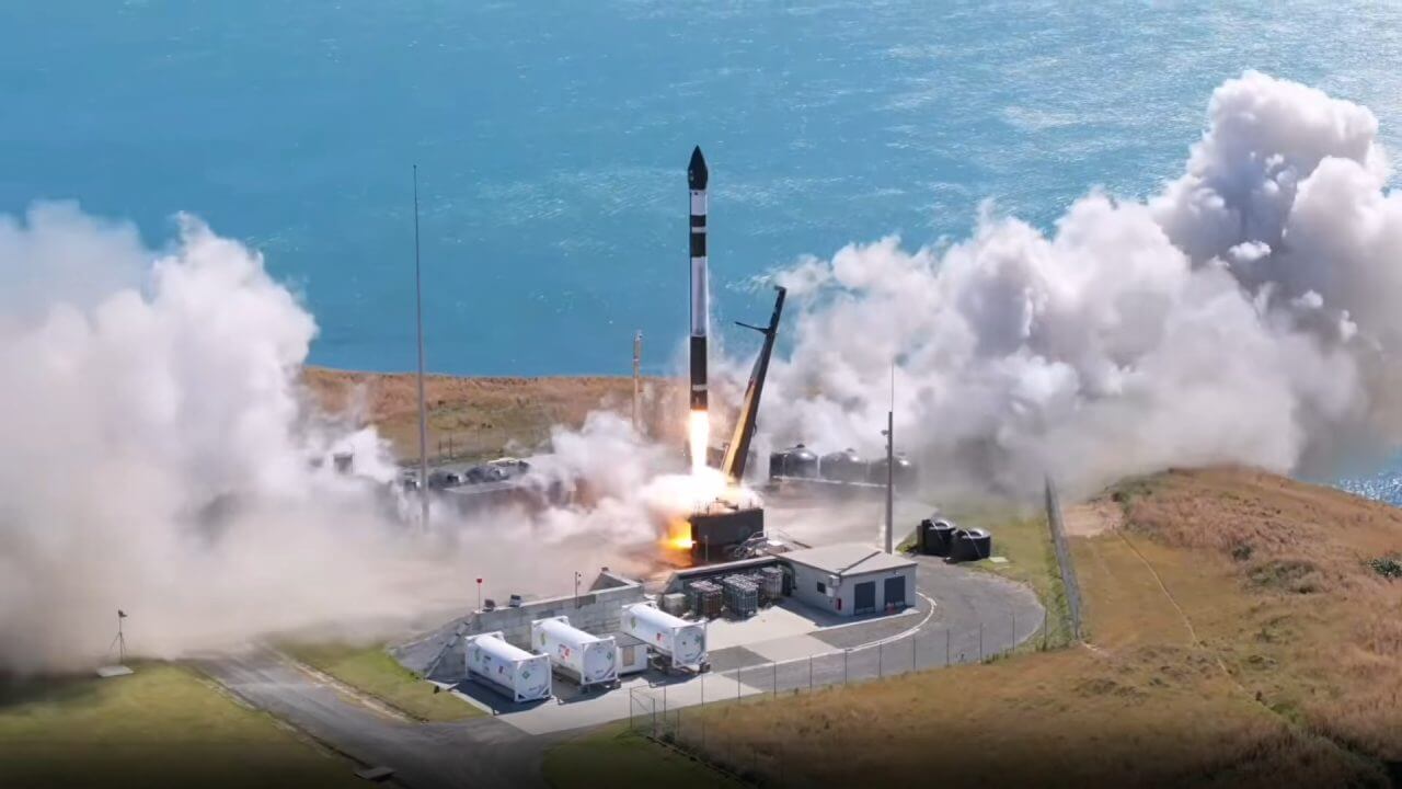 JAXAが「革新的衛星技術実証4号機」の超小型衛星8機の打ち上げ予定時期変更を発表 2026年4月以降へ