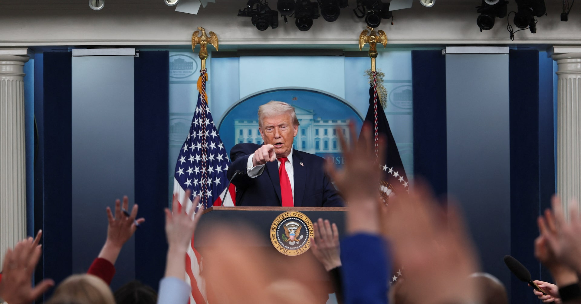 トランプ氏、グリーンランドで「後戻りない」 欧州首脳ら反発強める