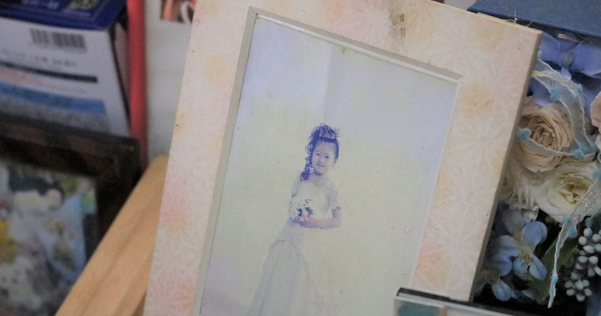 命絶たれた愛娘と同い年の記者へ 「部屋出たら忘れていい」父の真意