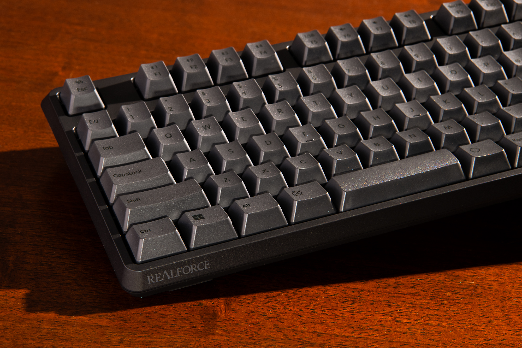 今回の「REALFORCE R4」は超進化。新規も既存ユーザーも買ったほうがいい理由を教えましょう！