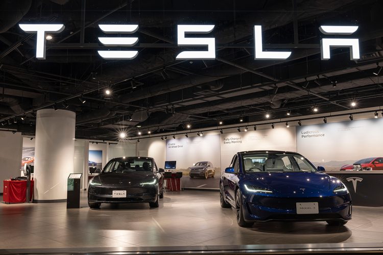 《自爆オーダーって言われるものですね》テスラ日本法人トップの“自爆営業”自供音声を入手 自身は報酬放棄を宣言も「責任の取り方が軽くないか」と社内で渦巻く不満