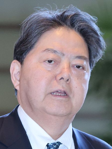 「このまま居座っては支持率に響く」衆院解散で先送りの重大問題…刑事告発もされた重要閣僚の“買収疑惑”「領収書を偽造された住民もいた」（文春オンライン）