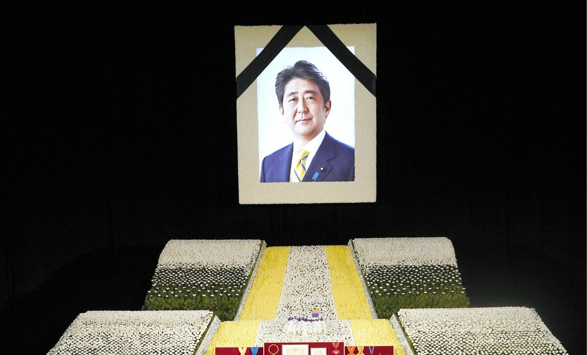 国葬ありきだったのか 安倍晋三元首相の「国葬」裁判で4人の官僚を証人尋問、揺らぐ「法の番人」内閣法制局
