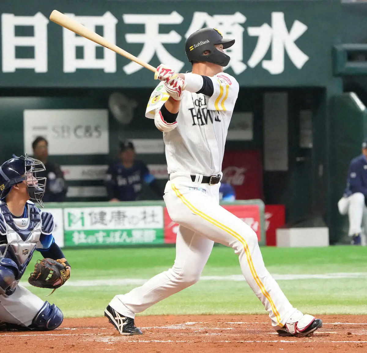 ソフトバンクの秋広優人 移籍第1打席は左飛もネット興奮「パワーある」「あそこまで飛ばせるの凄い」