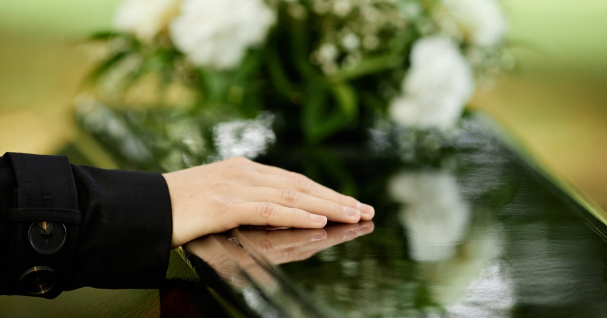 懇願され引き受けた兄の賃貸保証人。家賃滞納で蘇る、「母の葬儀」で兄が放った驚愕の言葉