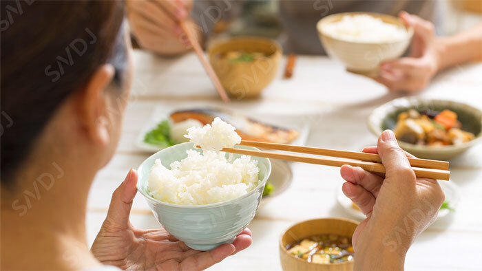 「朝食を抜く」「夜遅い夕食」は骨粗鬆症性骨折リスクを高める可能性 食習慣と骨折の関連を調査 奈良県立医科大学