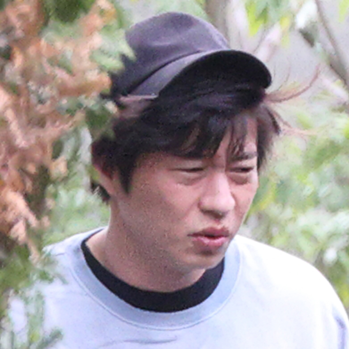 《風貌もお揃い》田中圭 ラスベガスのポーカー大会で背後に映り込んだ「不審な女性」にネット騒然