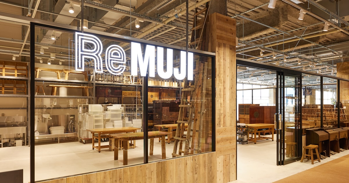 無印良品、巨艦店で古着販売の「ReMUJI」快走 ユニクロに先行