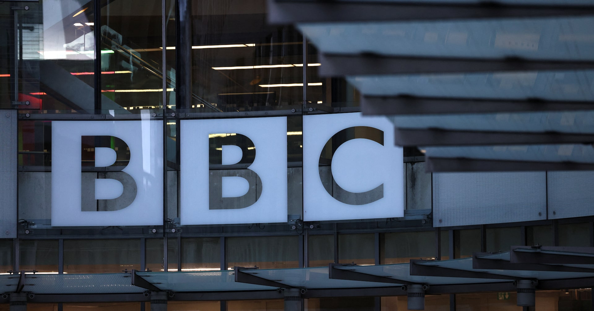 焦点：英ＢＢＣ、「偏向報道」巡るトップ辞任で信頼性や経営体制にも激震