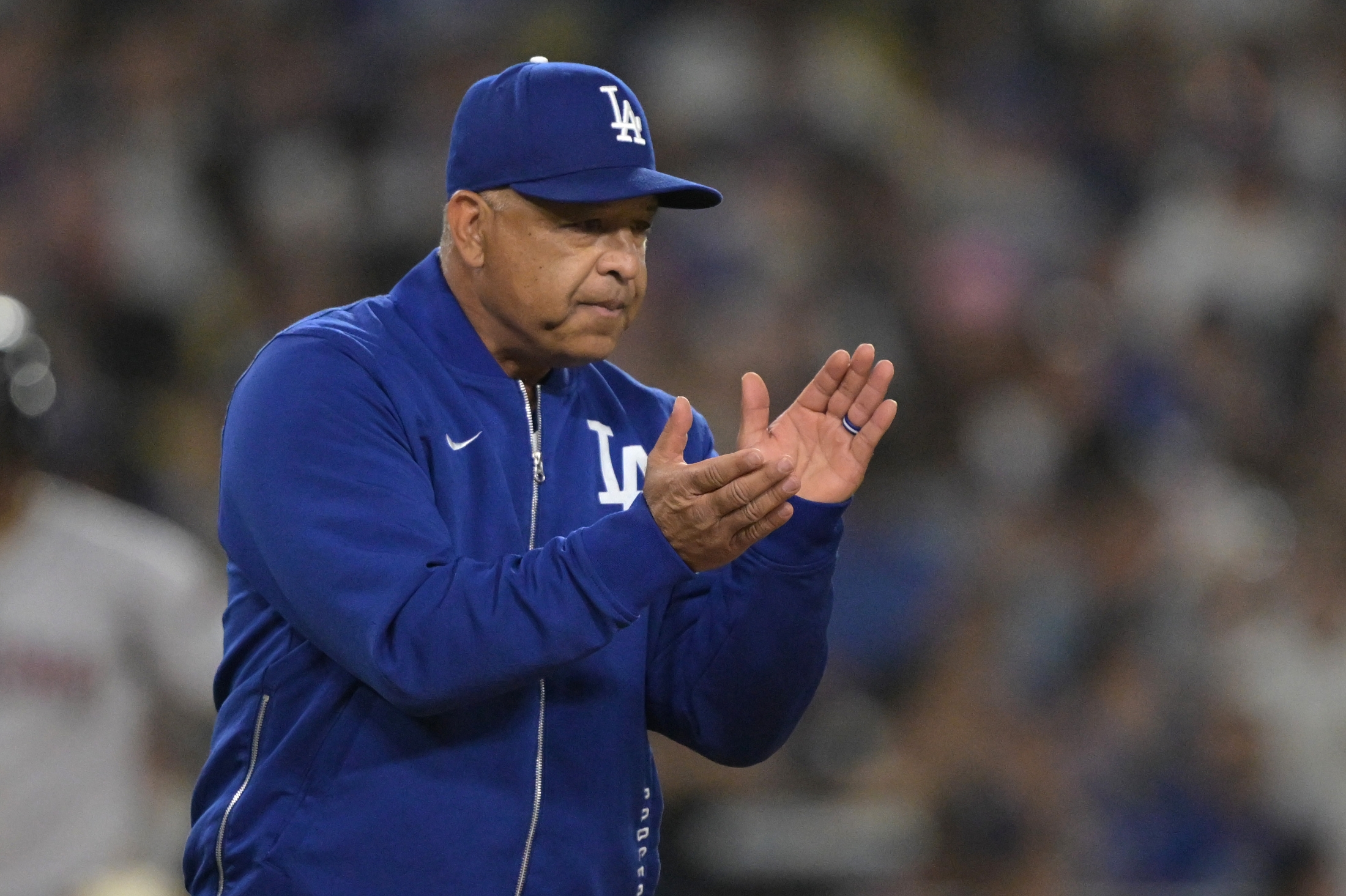 ドジャースのデイブ・ロバーツ監督がフリーマンの受けた死球の影響を説明（スポーティングニュース日本版）