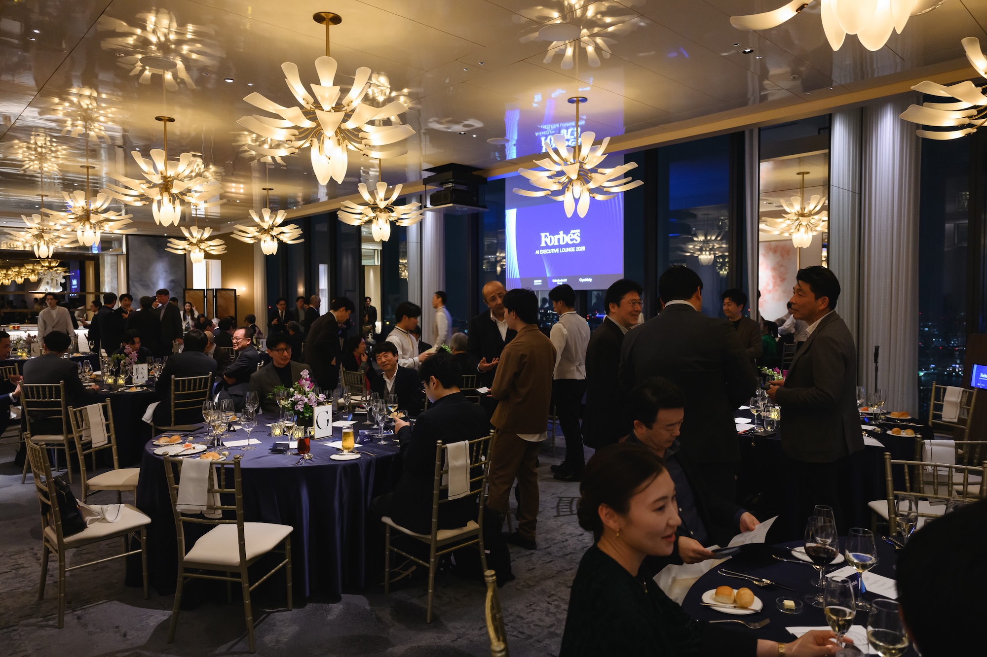 今年のキーワードは「フィジカルAI」、業界リーダーたちが春の饗宴