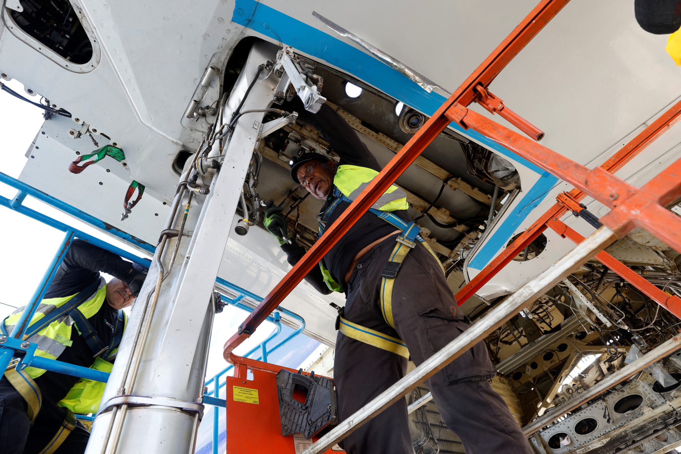アングル：解体される「ほぼ新品」の航空機、エンジン不足の思わぬ余波（ロイター）