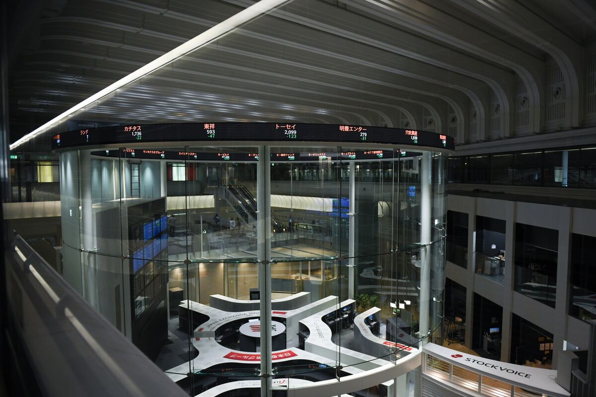 日経平均が反発、AI需要や対米投資に期待－電機や非鉄金属が高い