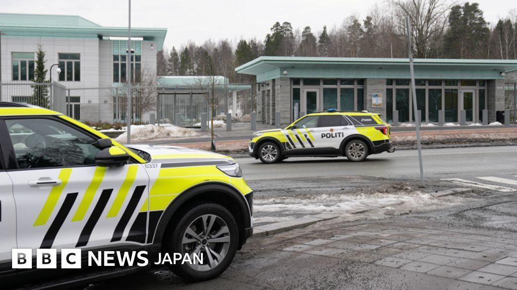 オスロのアメリカ大使館での爆発事件、兄弟3人逮捕