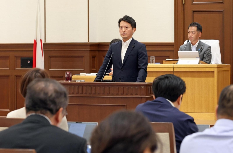 斎藤知事再選1年 「告発文書対応は違法」との第三者委報告にも主張変えず 議会と緊張続く