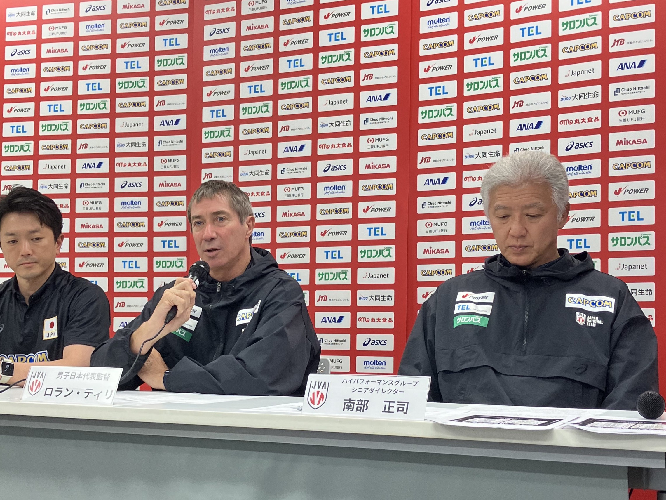 ティリ監督「この経験は将来に向けたプロセス」男子日本代表今季総括会見