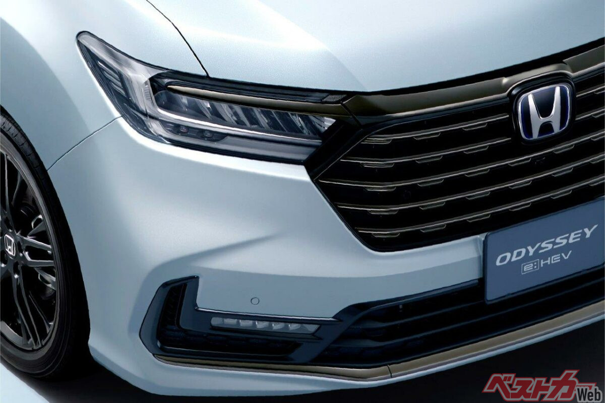 ホンダ「オデッセイ」が一部改良で28万6000円値上げ！ でも“ロールサンシェード全車標準化”で満足度爆上がり!?