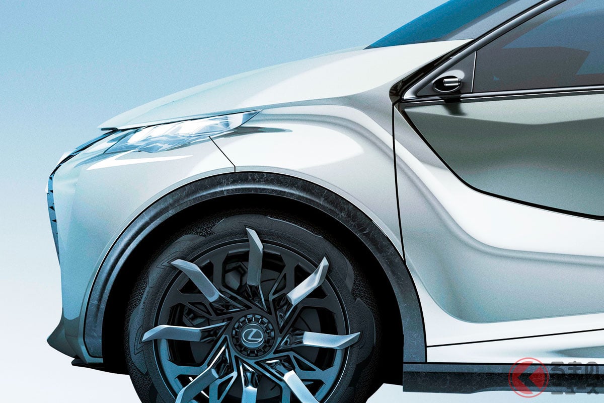 全長3.4m！“ほぼ軽自動車”な「レクサス」斬新すぎて“反響殺到”！「軽サイズの高級車ってサイコー！」「絶対に売れる」の声も！ 道が狭～い都会に「“ちょうどいい高級車”」LF-SAスイス公開モデルが凄い！