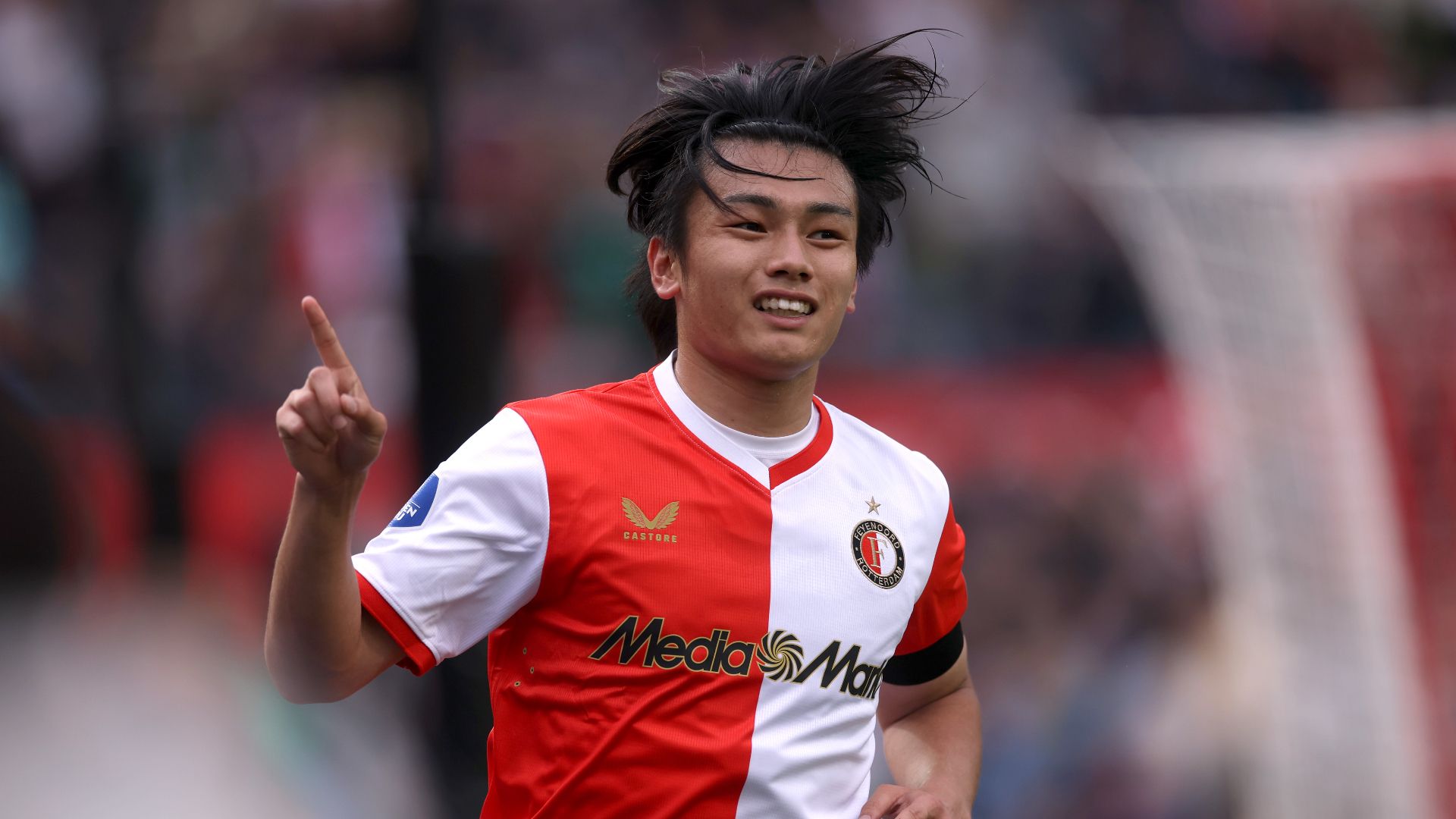 上田綺世、リーグ開幕から3試合連続ゴール！さらに退場も誘発で日本代表合流前に好調維持
