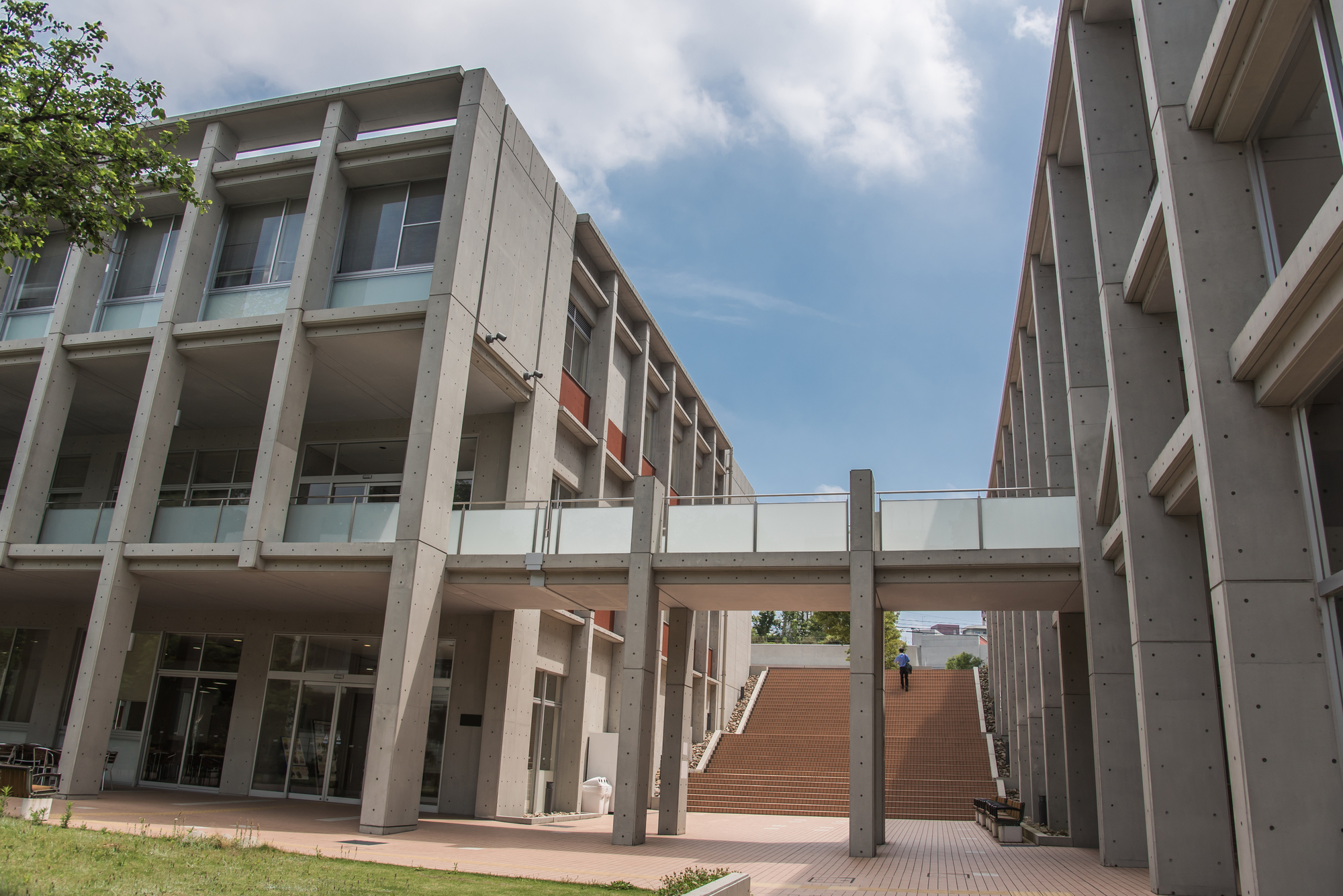「明るくて最高な大学」 “キャンパスライフが高評価”な東海地方の大学に学生の声！「学生生活を楽しみながら勉強できる」「かっこいい＆かわいいが他の大学より多い」