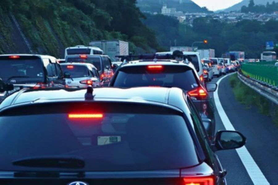 「通過に最大3時間」「最大40km超え」も！ いよいよ始まるGW地獄の渋滞 きょう下り線ピーク【5月2日の渋滞予測】