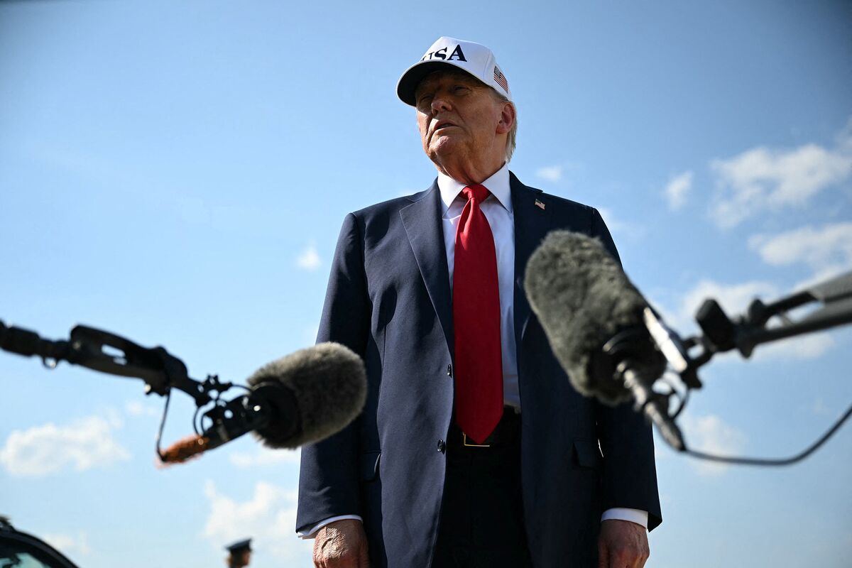 トランプ大統領、４日から貿易相手に送付開始の可能性－関税率の書簡