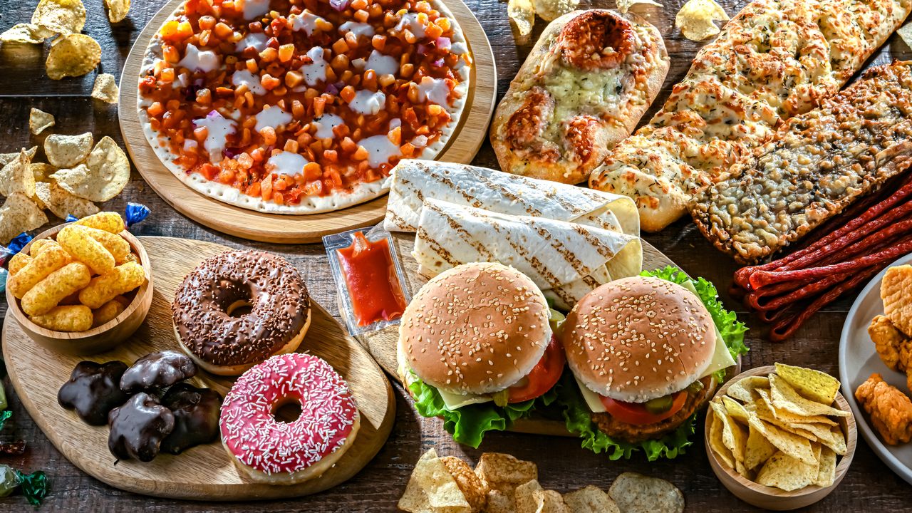 超加工食品は太りやすく、男性の生殖機能を低下させる：研究結果