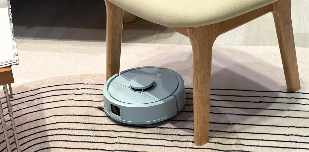 サイズ1/2で隙間を制圧。｢ルンバ ミニ｣が日本の家を救いにきた