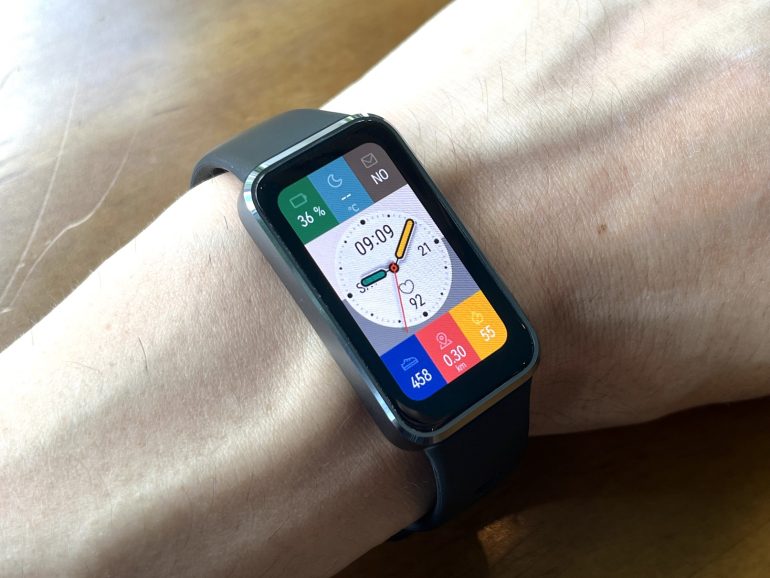 知らない自分に出会えるかも!?薄型軽量のスマートウォッチ「HUAWEI BAND 10」のヘルスケア機能がスゴかった
