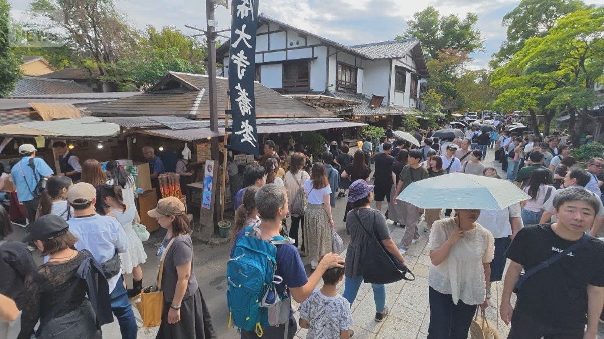 浸水被害の鎌倉は急ピッチで片付け…大雨の影響残るも行楽地でにぎわい 都内は真夏日