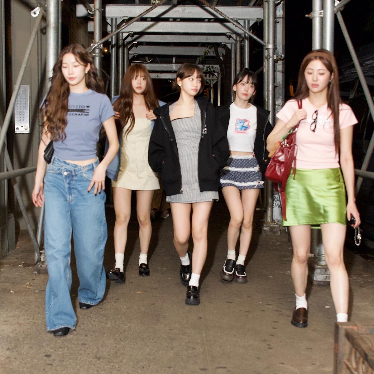 韓国アイドルグループ出演のバイトCM「何言ってるかわからん」SNSで不満続出“軽すぎノリ” にもミスマッチ感が