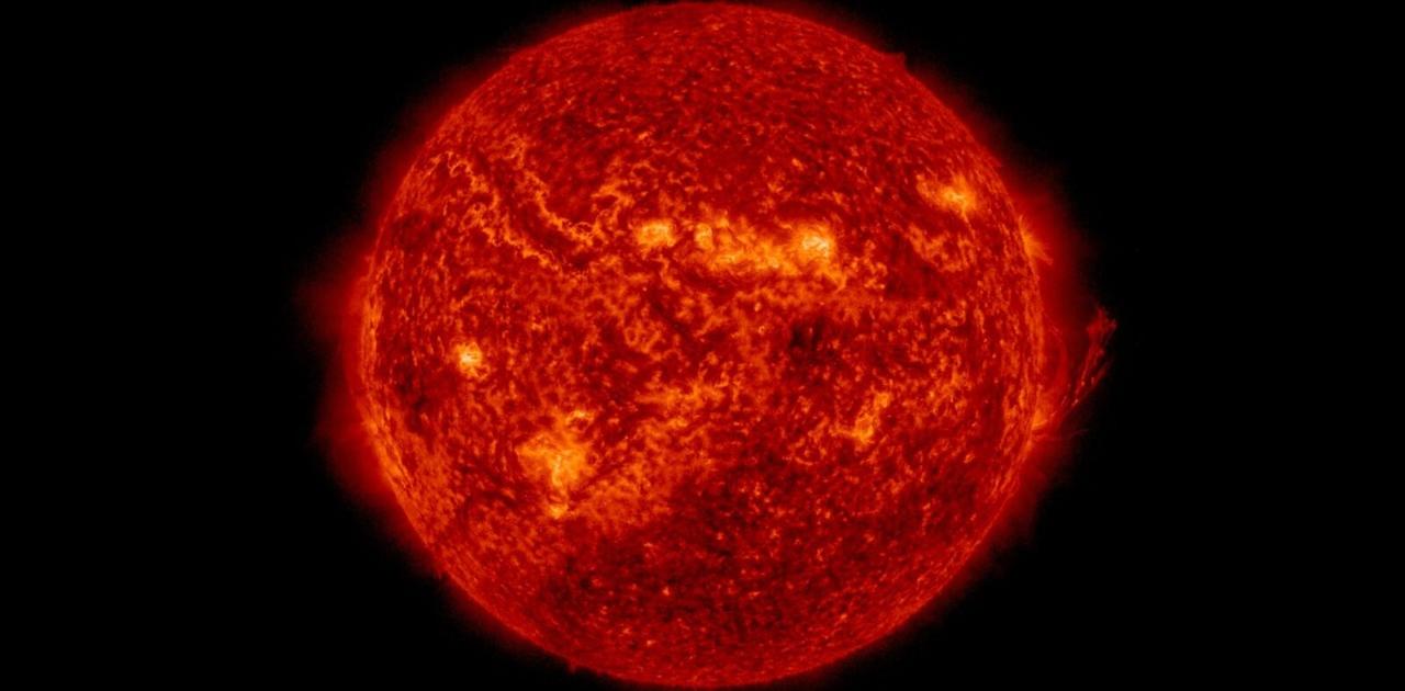 太陽のフィラメント放出現象、太陽観測衛星が撮影