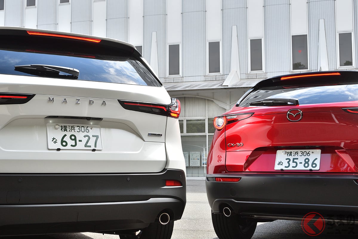 マツダ新型SUV「CX-30」と「CX-5」どっちが良い？ パワフルな「“2500cc”新エンジン」搭載！ スポーティで楽しい“走り”と「豪華内装」も魅力的！ 価格差「約30万円」の“超・お買得”モデルに乗って比較！