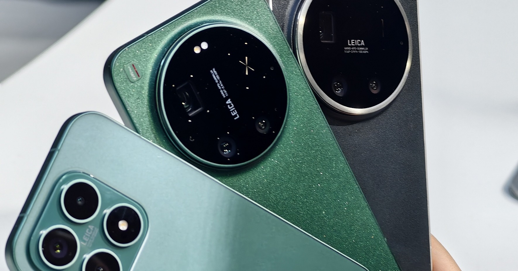 「Xiaomi 17／17 Ultra」は何が進化した？ 新センサーのカメラ、競合をしのぐバッテリーに注目 実機レポート（1/2 ページ）