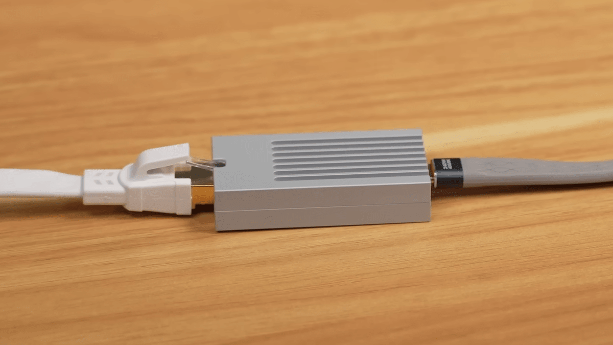 新しい10GbEのUSBアダプターは超小型、実力はどれほどか？