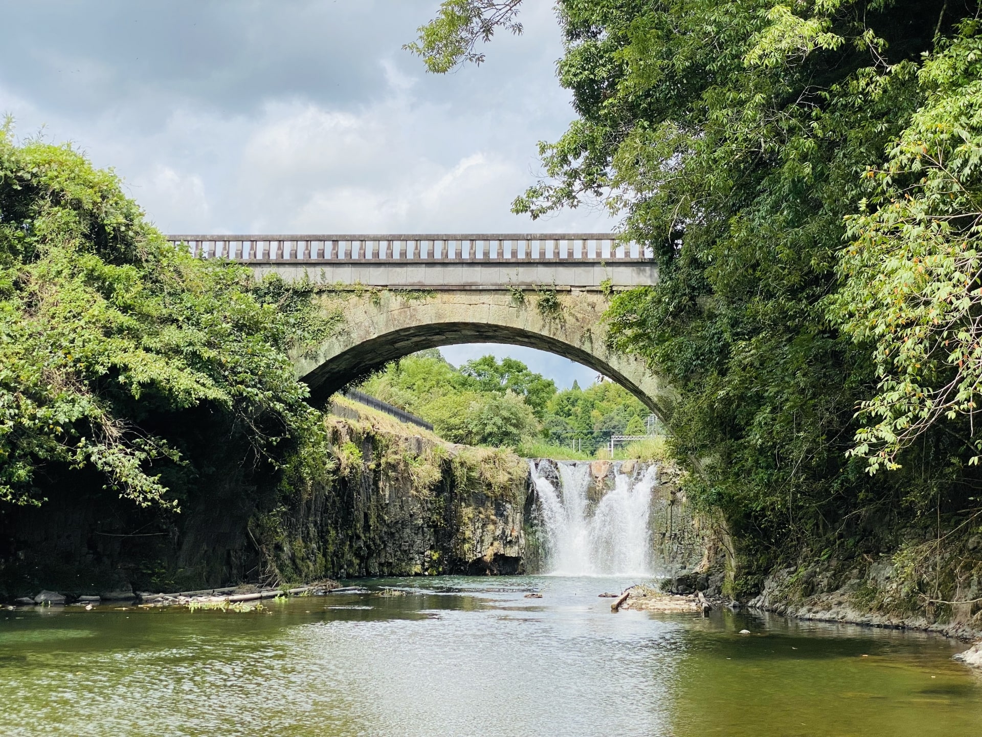 【鹿児島県版】「幸福度が高い街」ランキングTOP11！ 第1位は「姶良市」【2024年最新調査結果】