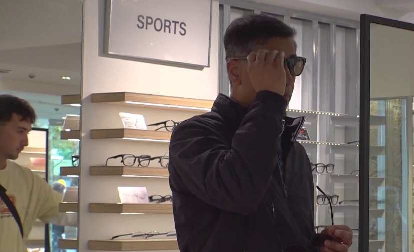 「日本でメガネを買うといい」原宿のZoffは外国人旅行者に大人気…“おにぎり専門店”は「海外の方で埋め尽くされることも」（FNNプライムオンライン）