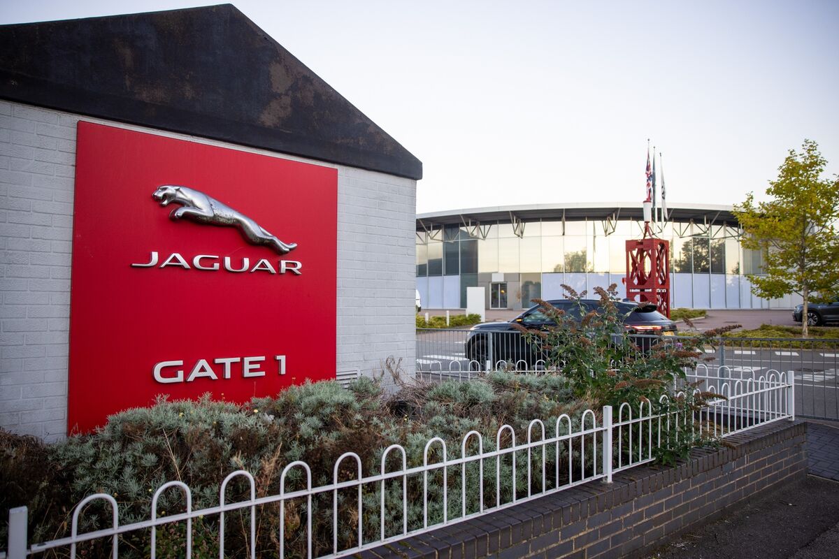 英ジャガー、緊急融資4000億円を銀行に要請－サイバー攻撃で生産停止