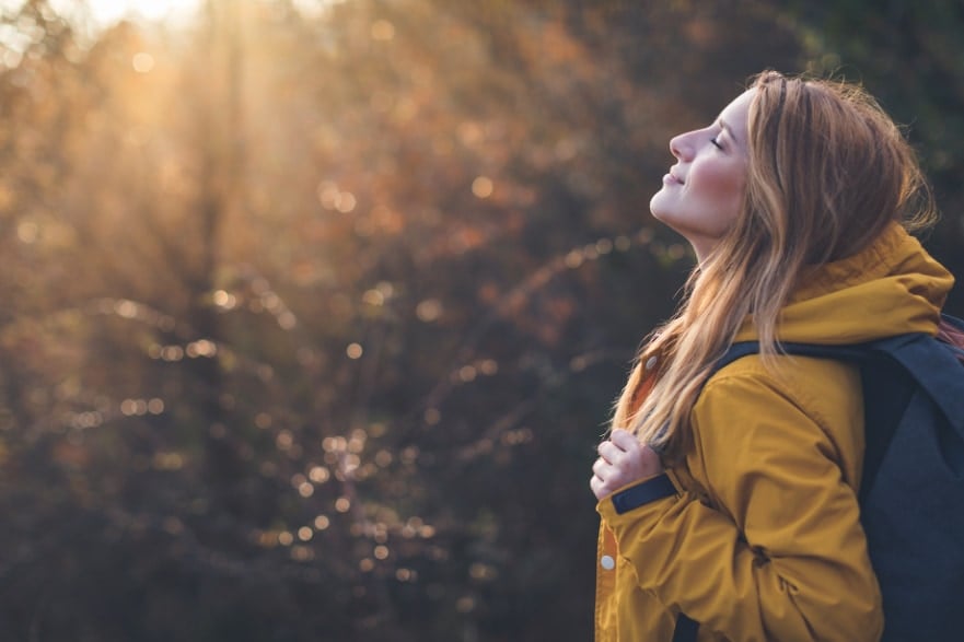 “ある音”に注意して自然の中を歩くと幸福度はさらに向上する